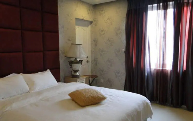 Palms Garden Hotel near SECC