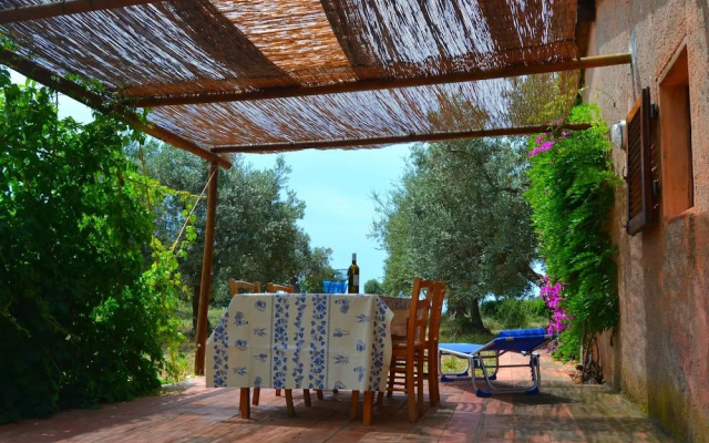 Belvilla by OYO Comfy Holiday Home With Garden