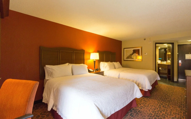 Hampton Inn Columbus-South
