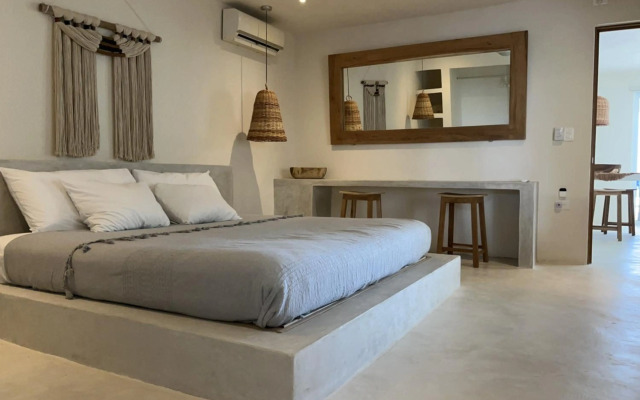 Casa en primera linea de playa con alberca