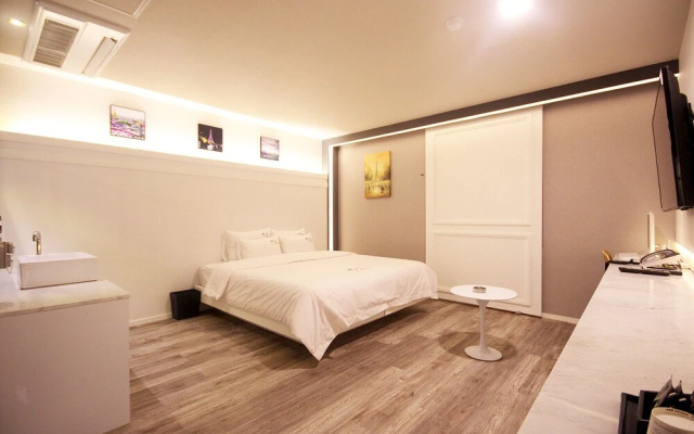 Busan Songjeong Hotel Gain