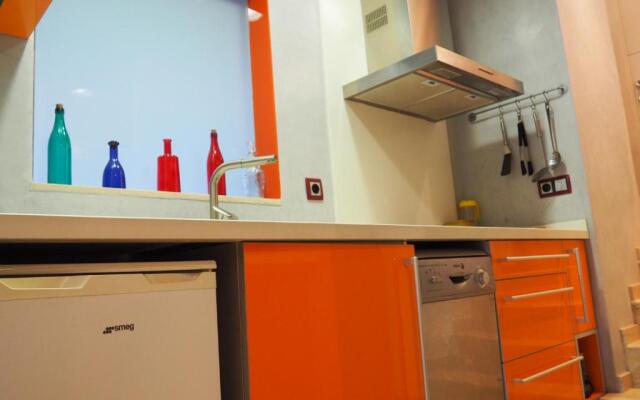 apartamento aislado jardín y piscina