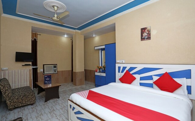 Flagship 76487 Vasundhra Inn