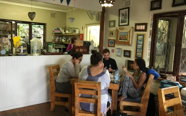 Ansteys Beach Self Catering Apartments