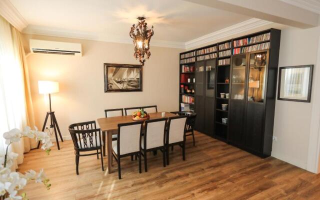 Fargo 4 Luxury Apartment