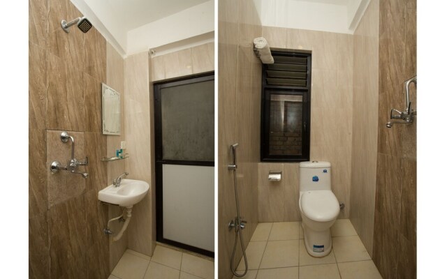 OYO 156 Hotel Sweet Town