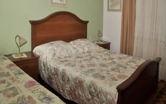 Boris - With Pool - A1