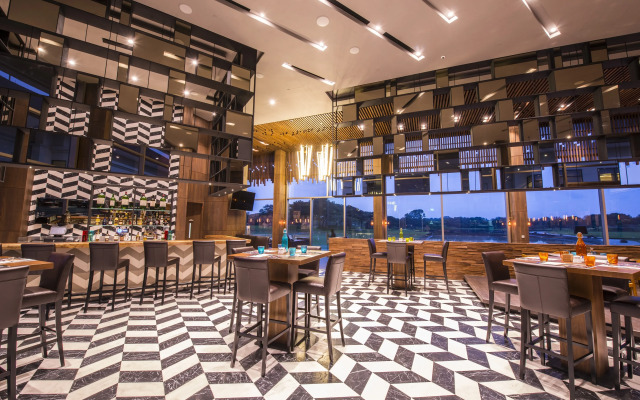 Dusit Thani Laguna Singapore