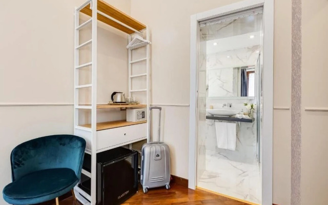 Trevi Private Suites