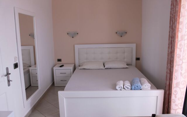 Hotel Joni Kompleks