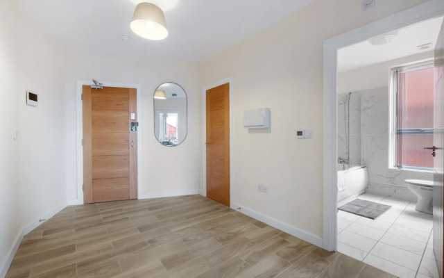 RWJ WS10 Woden House 101