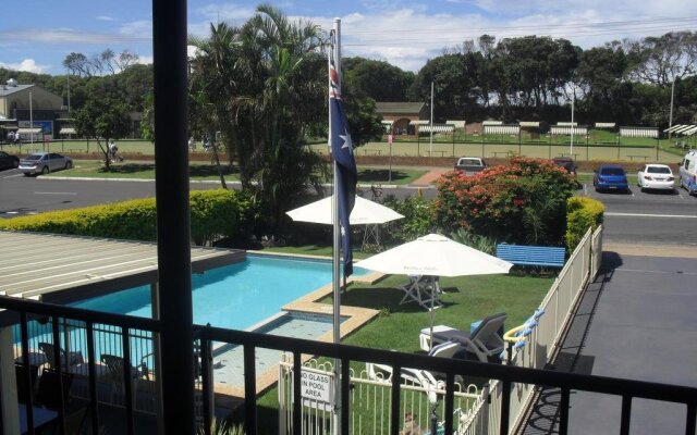 Beachlander Holiday Apartments
