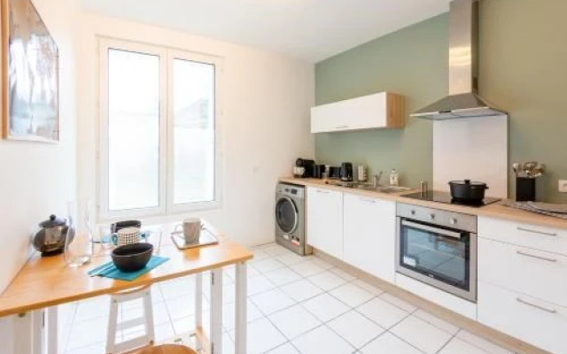 Kenedus Beau Standing Cours d'Ajot 65m2 Vue rade