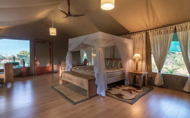 Mara Maisha Camp
