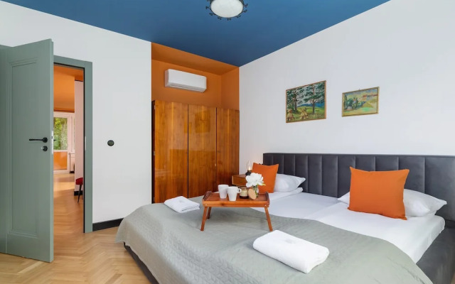Krasickiego Apartment Cracow by Renters