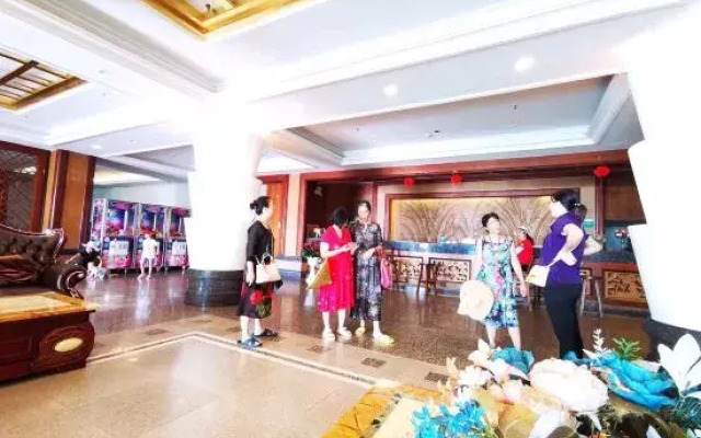 Green Island Yacht Hotel