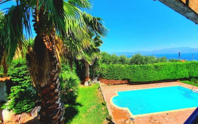 Platanos Estate