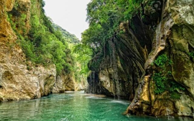 Εκαli Rooms Apartments