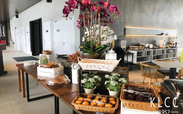 Expressionz Professional Suites by KLCC 1957