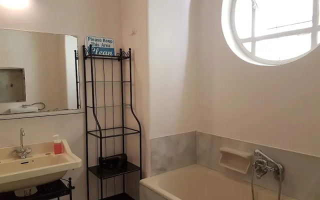 Erra - Taupe - Athens Center,140m²,4 BD,2 BATH
