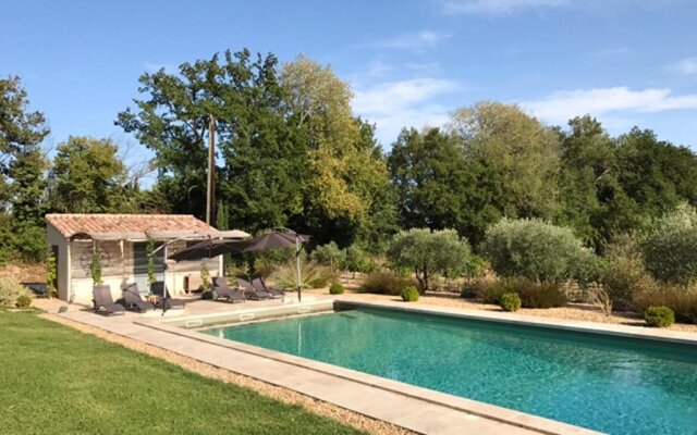 Villa de 4 chambres avec piscine privee jardin clos et wifi a Beaumes de Venise