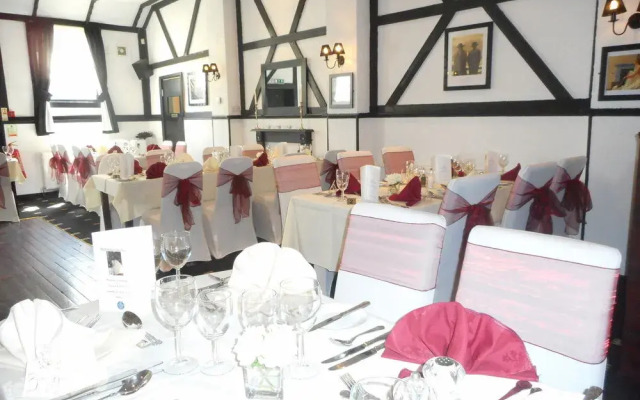 Robertson Arms Hotel