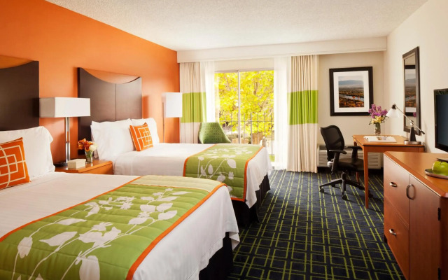 The Querque Hotel