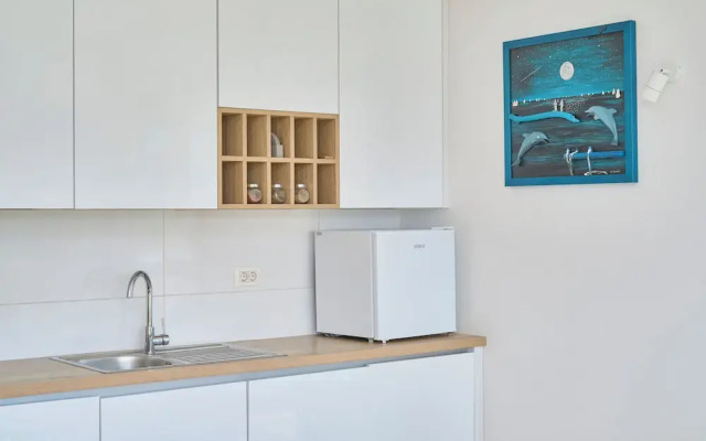 Apartment Titanic by Litto