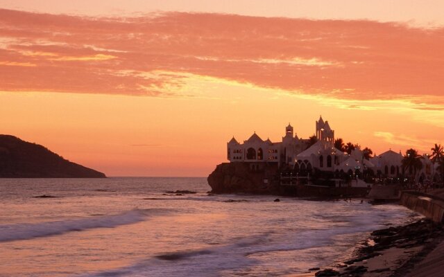 Paraiso Suite Standard  by Villas HK28