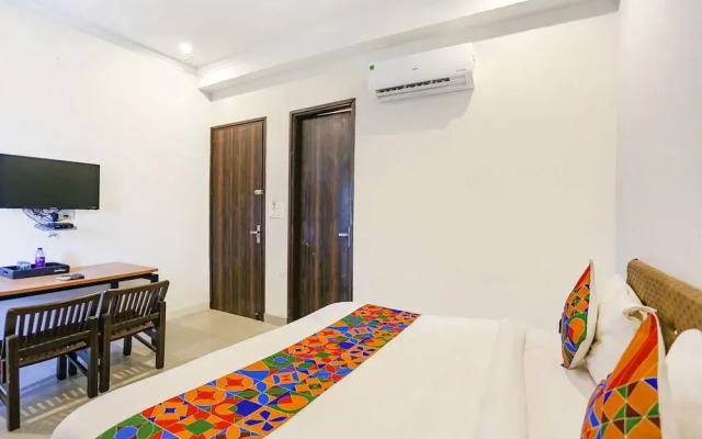 Novel Suites By FabHotel