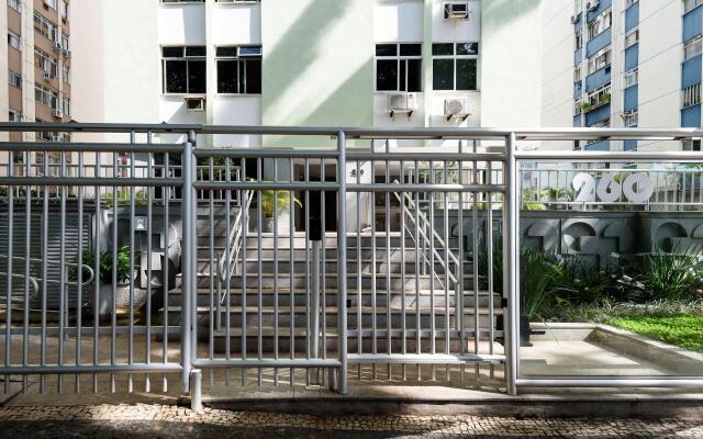 Apartamento no Leblon com 3 quartos | GBC 260/301