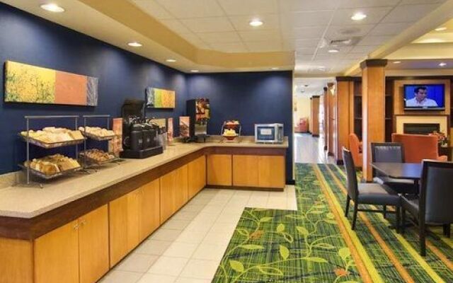 Fairfield Inn & Suites Emporia I-95