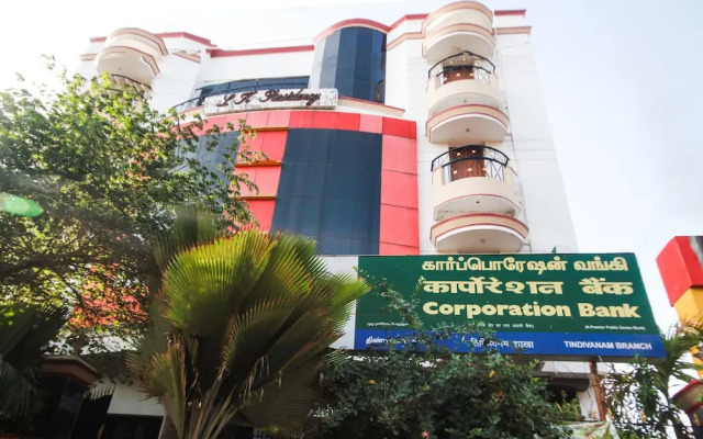 SPOT ON 44152 Lk Residency