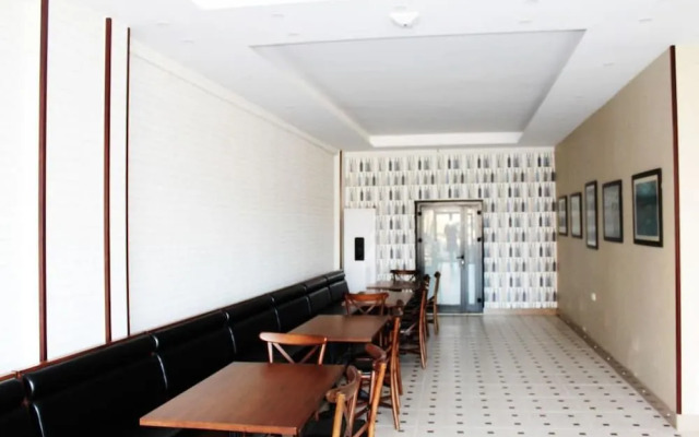 Maidos Hotel & Suites