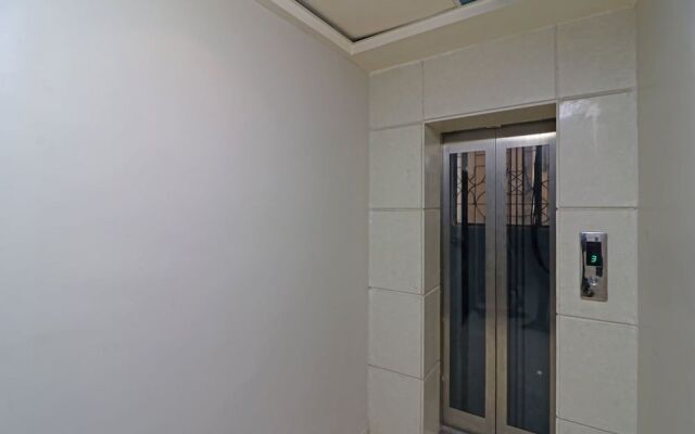 Oyo Flagship 29055 Megha Inn Charbagh