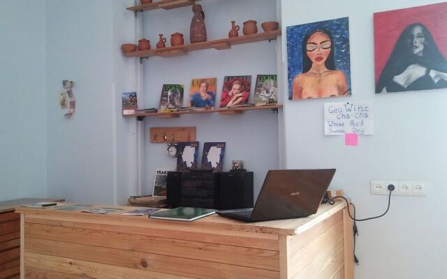 Vareron Hostel