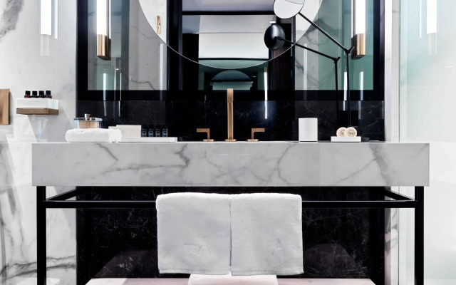 Academias Hotel, Autograph Collection