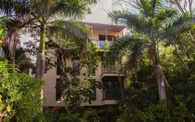 Santuario Apartments