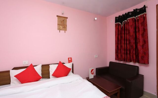 OYO 16561 Surya Holiday Home