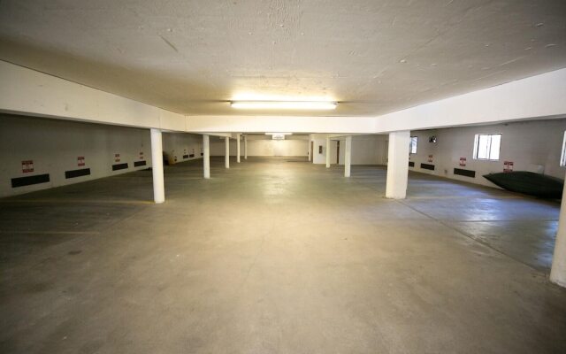 Spacious Condo with Full Kitchen - Steps Away from Summer Hiking and Biking Adventures! by RedAwning