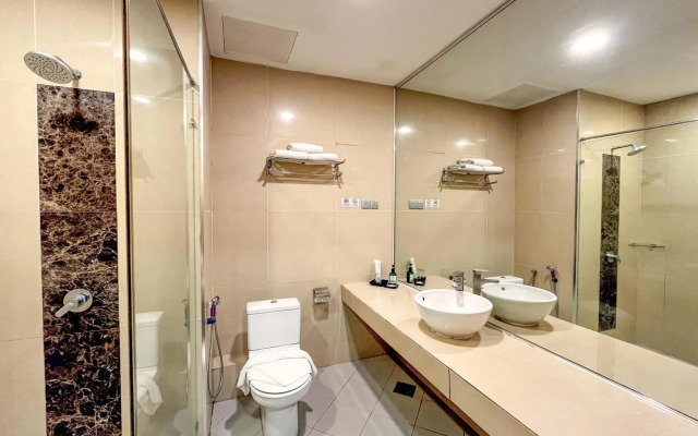Courtyard Hotel @ 1Borneo
