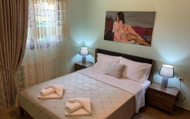 Lovely 2-bedroom holiday home in Nea Kallikratia