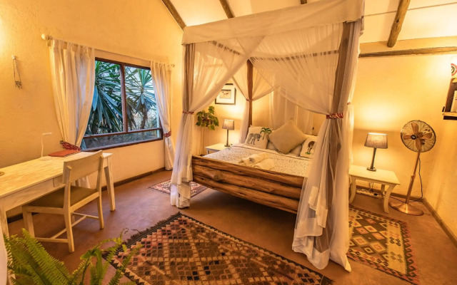 Ol Losowan House, Karen