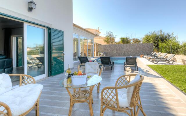 V5 Grace (V2G2) in Albufeira