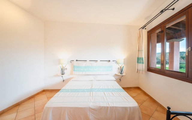 Relaxing Residence Baia dei Mirti B4 1 Bedroom Apartment Sleeps 4 -bilo 4