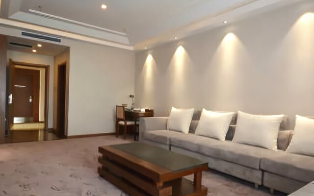 Aimu International Hotel (Zhengzhou East Railway Station Exhibition Center)