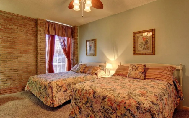 Channelview 215