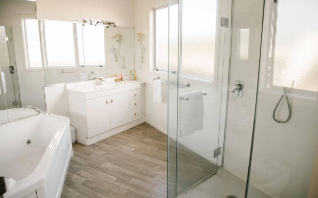 Waterfront Apartments Whitianga