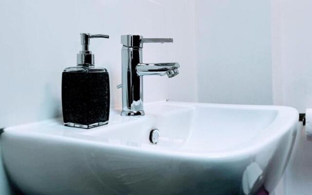 Brookview 2BR Flat Oxford City Centre Free Parking