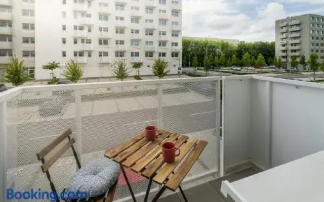 Urban & Green Apartments by Ambiente